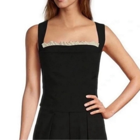 Antonio Melani x Courtney Grow Anais
Sleeveless Ruffle Trim Square Neck Crop Top - Picture 3 of 11
